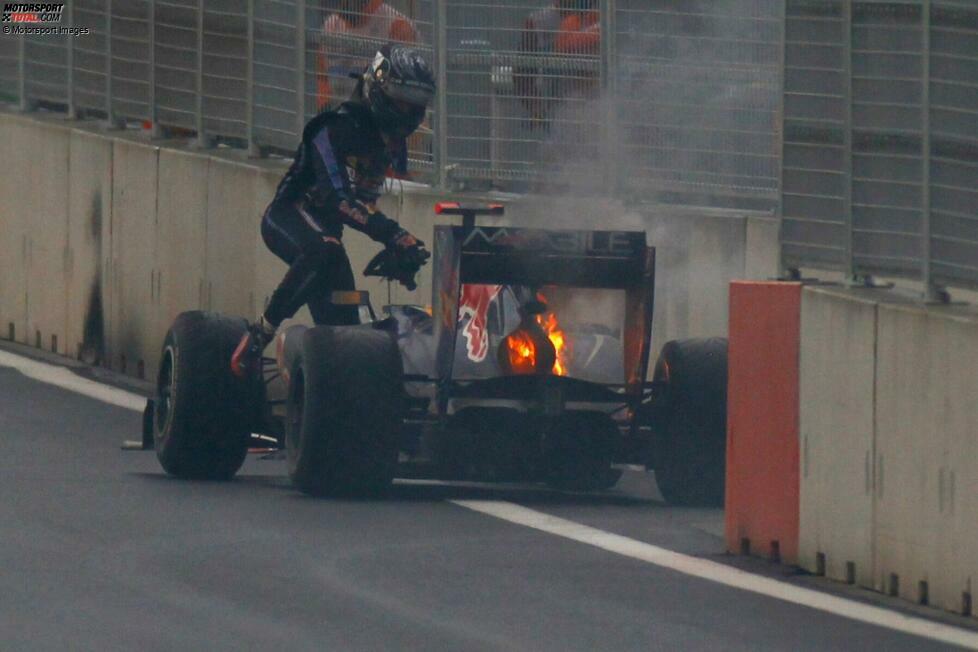 2010 schafft Sebastian Vettel das scheinbar Aussichtslose: Weil sein Motor in Südkorea abraucht, hat der Heppenheimer zwei Rennen vor Schluss bereits 25 Zähler Rückstand. Zwar gewinnt er das folgende Rennen in Brasilien, doch in das Saisonfinale, bei dem noch vier Fahrer den Titel holen können, geht er nur als Dritter und Außenseiter.