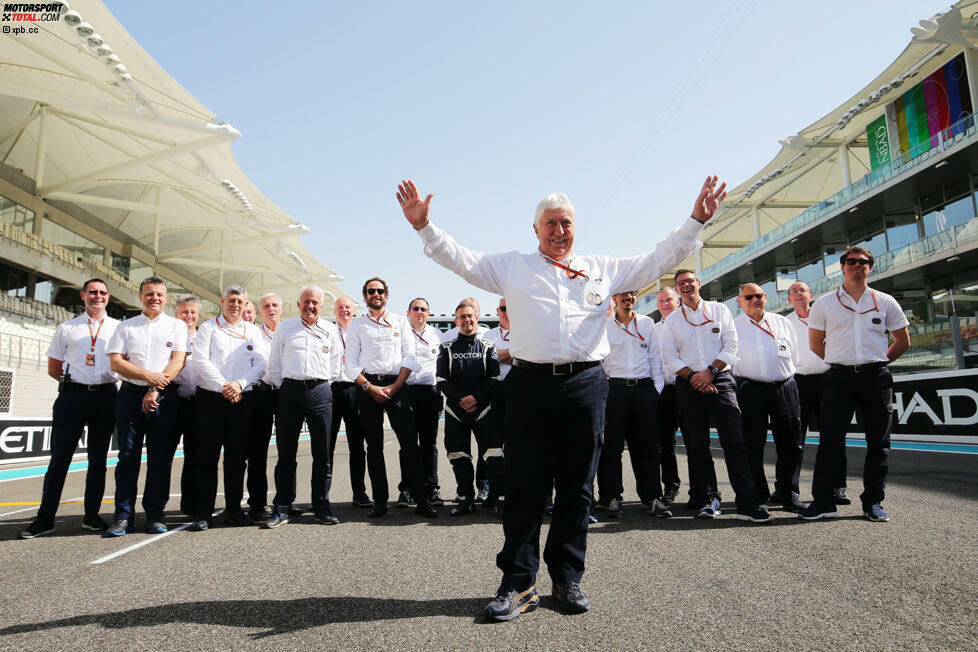 Noch ein wehmütiger Abschied: Herbie Blash, bei der FIA Stellvertreter von Rennleiter Charlie Whiting und für viele die gute Seele im operativen Betrieb, geht Ende 2016 in die wohlverdiente Rente.