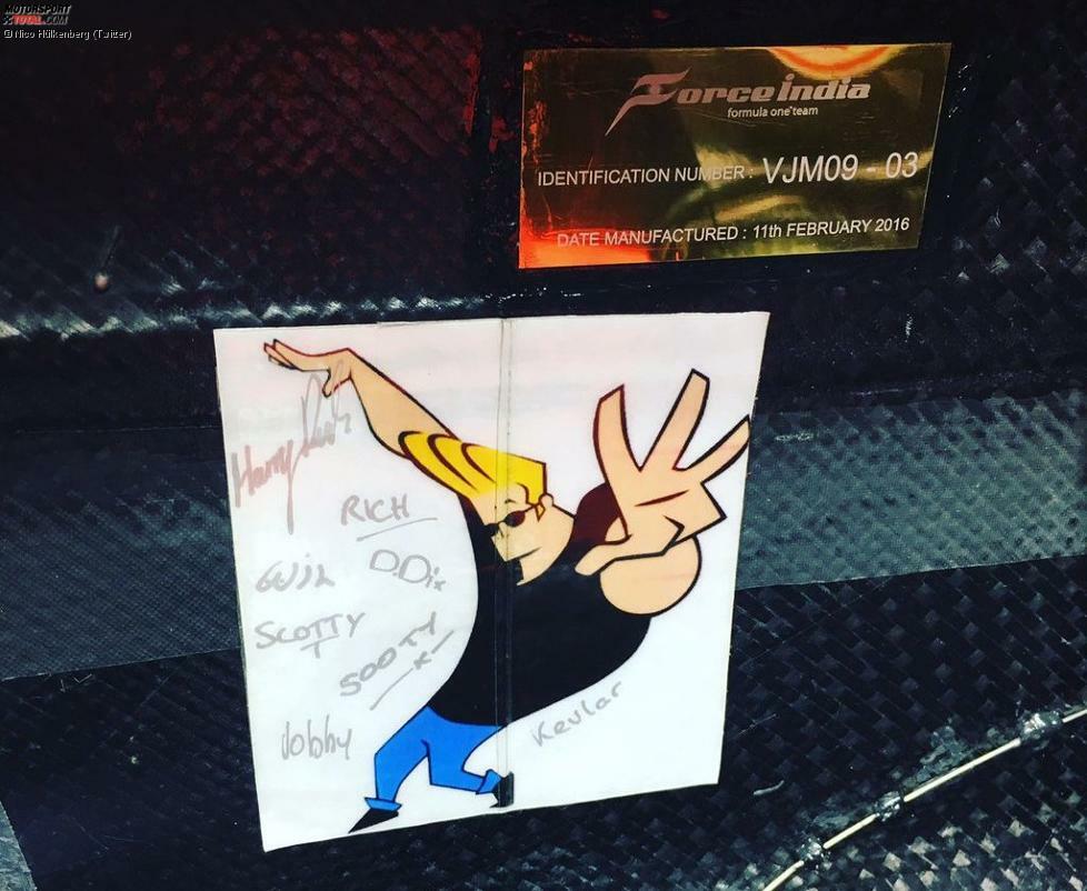 In Hülkenbergs Cockpit (Chassisnummer VJM09-3, gebaut am 11. Februar) klebt übrigens neuerdings (von den Mechanikern signiert) die Comicfigur Johnny Bravo. Über die sagt Wikipedia: 