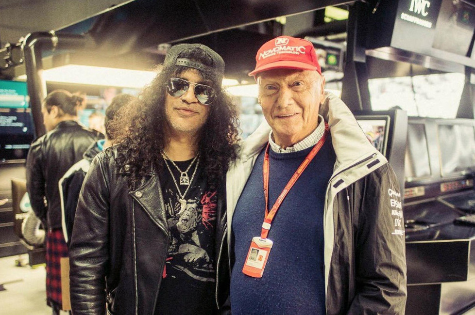 Was in Brasilien sonst noch geschah: Slash zu Besuch bei Niki Lauda, Lewis Hamilton mit Sennas Siegerpokal