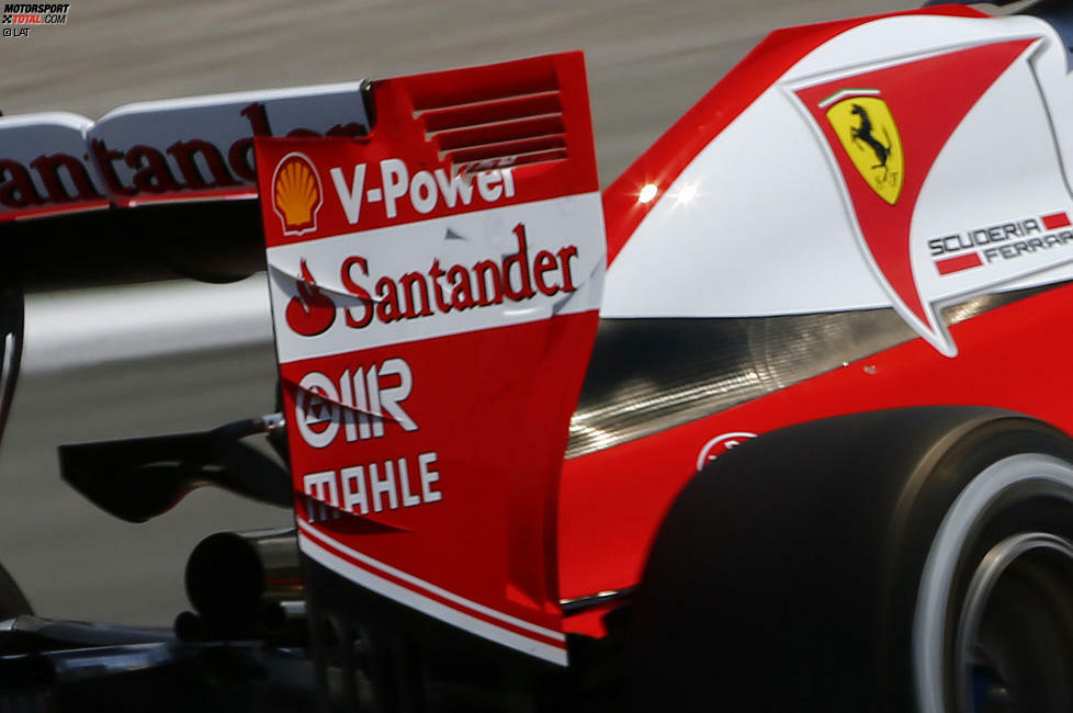 Ferrari hält sich mit Barcelona-Updates zurück. Am offensichtlichsten ist die veränderte Heckflügel-Endplatte. Zudem soll der SF16-H insgesamt Gewicht verloren haben.