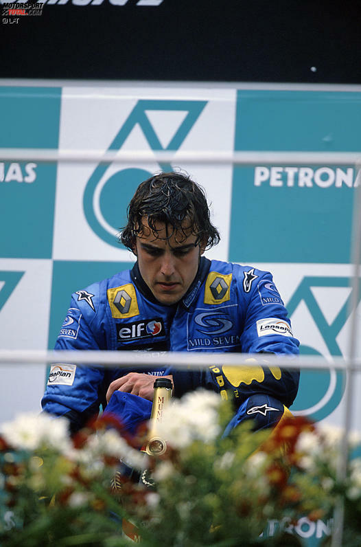Alonso holte jeden seiner drei Siege für ein anderes Team. 2005 blieb er auf Renault siegreich, 2007 auf McLaren und 2012 auf Ferrari.