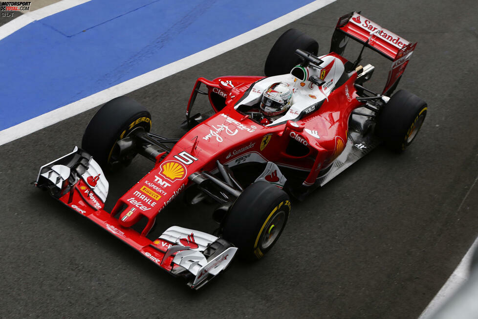 Zum zweiten Mal hintereinander geht Sebastian Vettel wegen Getriebewechsels mit einem Handicap von fünf Startpositionen ins Qualifying. Weil der Ferrari in Silverstone auch einfach zu langsam ist, bedeutet das unterm Strich den elften Startplatz. Die WM-Hoffnungen sind nach Silverstone praktisch dahin: 70 Punkte Rückstand.