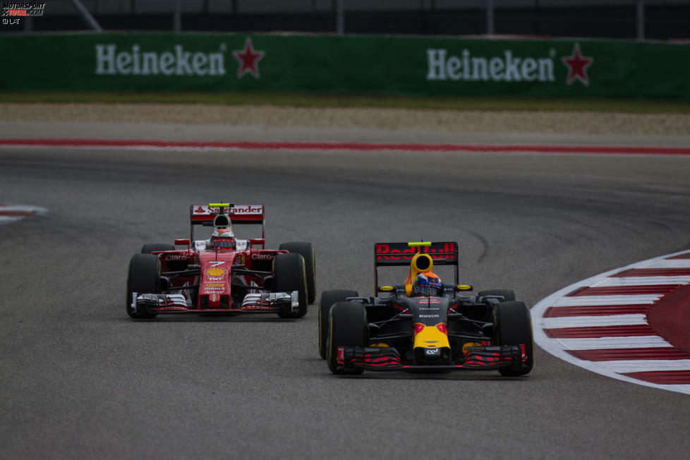 Verstappen macht im Kampf um P5 (in Führung, weil noch nicht an der Box gewesen: Vettel) kurzen Prozess und lässt Räikkönen mit einem sehenswerten Manöver stehen. 