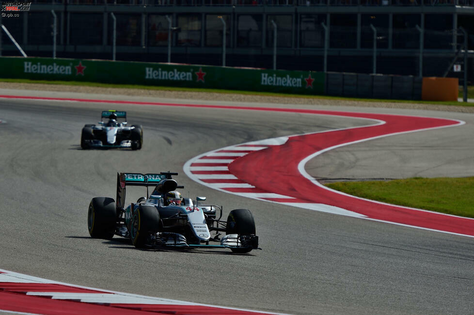 Rosberg verkürzt den Abstand im Finish von über zehn auf 4,5 Sekunden, wirklich gefährlich wird er Hamilton aber nicht mehr. Dass sich der um seinen Motor sorgt, fällt für Mercedes-Sportchef Toto Wolff in die Kategorie Phantomschmerzen. Nach Austin steht fest: Rosberg hat bereits in Mexiko den ersten WM-Matchball.