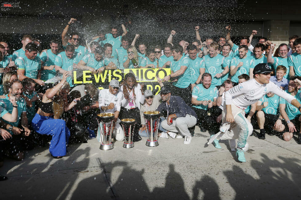 So feiern Champions: Hamiltons illustre Gäste in Austin schließen unter anderem Ski-Ass Lindsey Vonn und Tennis-Champion Venus Williams ein. Mehr als alle verbleibenden Rennen zu gewinnen, hat der Titelverteidiger jetzt ohnehin nicht mehr selbst in der Hand.