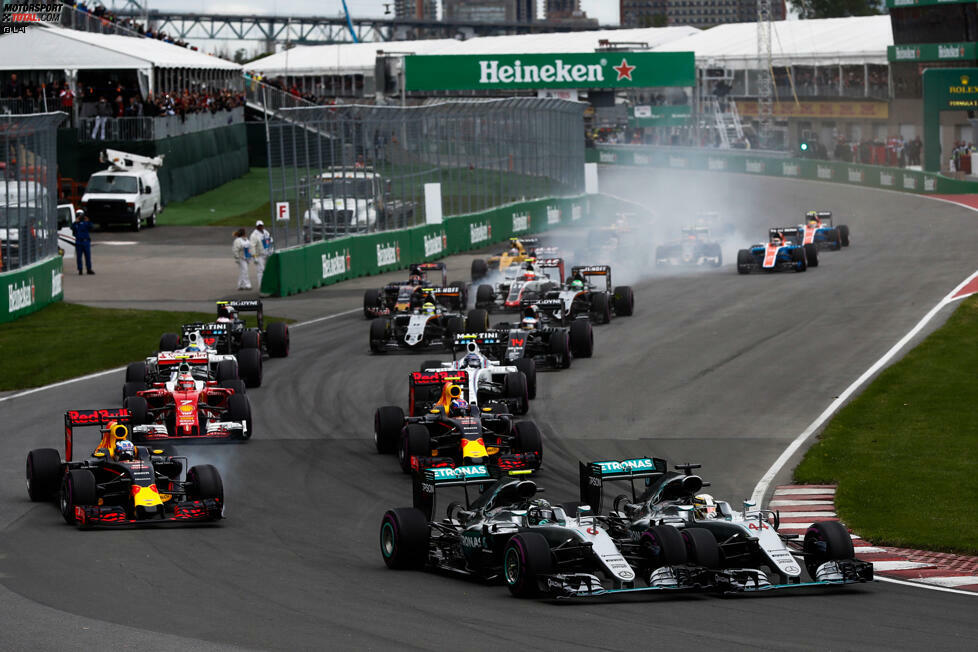 Kanada: Diskussionen gibt es um den Start, bei dem Hamilton Rosberg rausdrängt. 