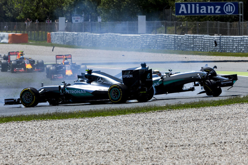 Lewis Hamilton und Nico Rosberg machen die WM unter sich aus: Die Wende folgt aber noch vor der Sommerpause