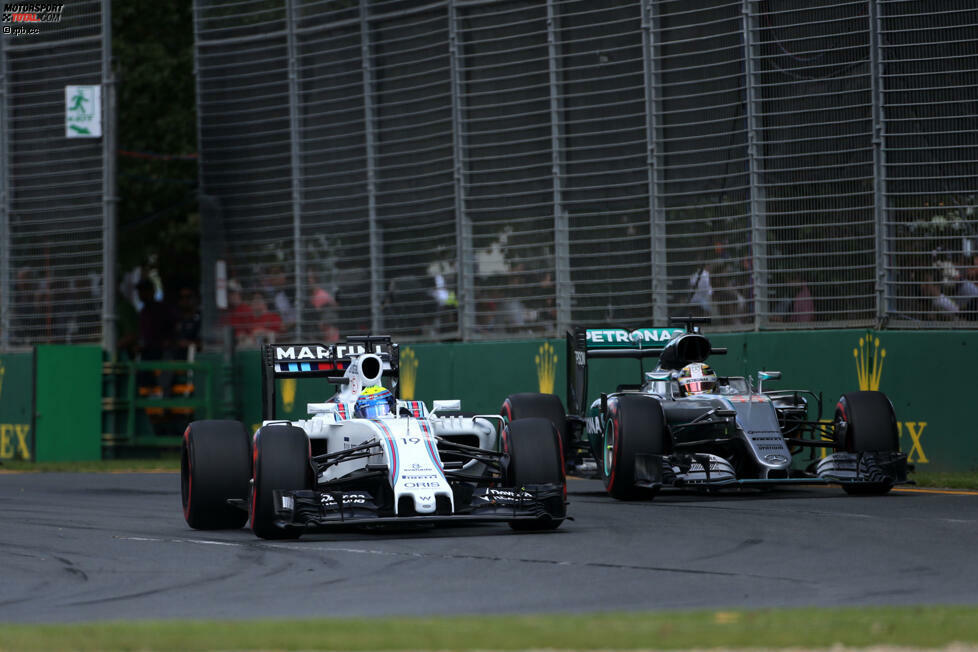 Es dauert bis in die vierte Runde, ehe Hamilton am Williams von Felipe Massa vorbeikommt. Leader Vettel hat den Weltmeister zu diesem Zeitpunkt schon um 7,1 Sekunden abgehängt.