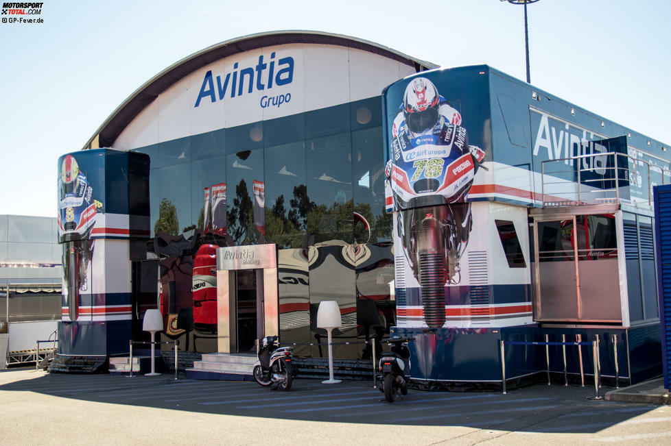 Die Hospitality von Avintia gehört zu den größten im MotoGP-Fahrerlager, obwohl sich das Medieninteresse in Grenzen hält.