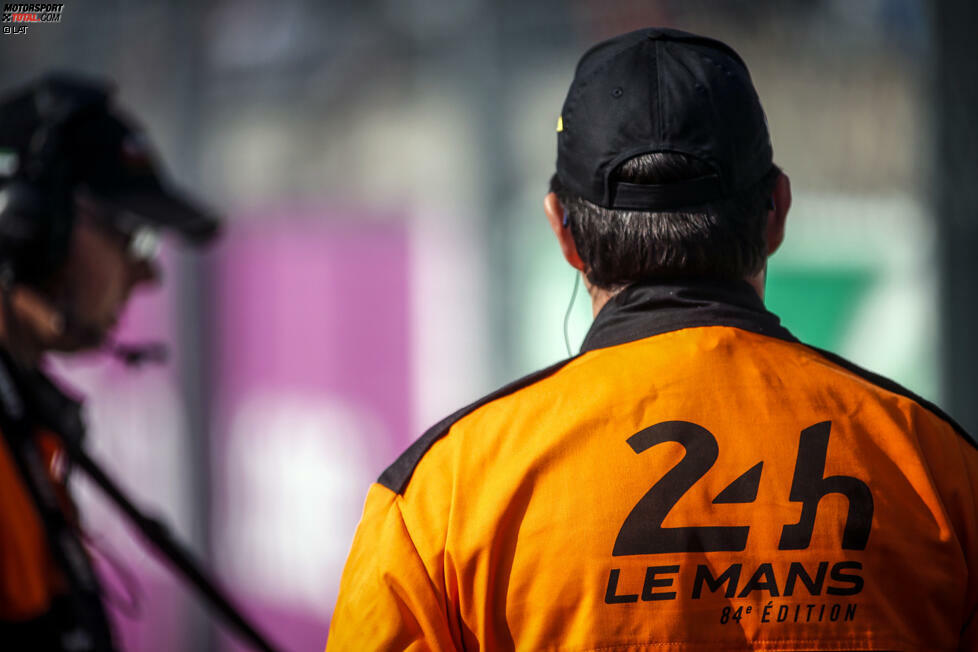 Unzählige Helfer und die insgesamt über 263.000 Zuschauer am Circuit 24 Heures in Le Mans erleben erneut ein spannendes Rennen, das über viele Jahre nicht in Vergessenheit geraten wird.