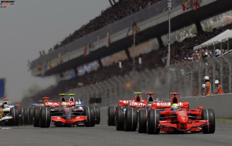 Grand Prix von Spanien 2007 - P1: Felipe Massa hatte sich zur Saison 2007 fest bei Ferrari etabliert. Die ersten zwei Rennen bestätigten jedoch seine Kritiker. Der Brasilianer schlug zurück: Sieg in Bahrain, anschließend Glanzleistung in Barcelona. Im Duell gegen Alonso (McLaren) in Kurve 1 setzte er sich durch und fuhr zum Sieg.