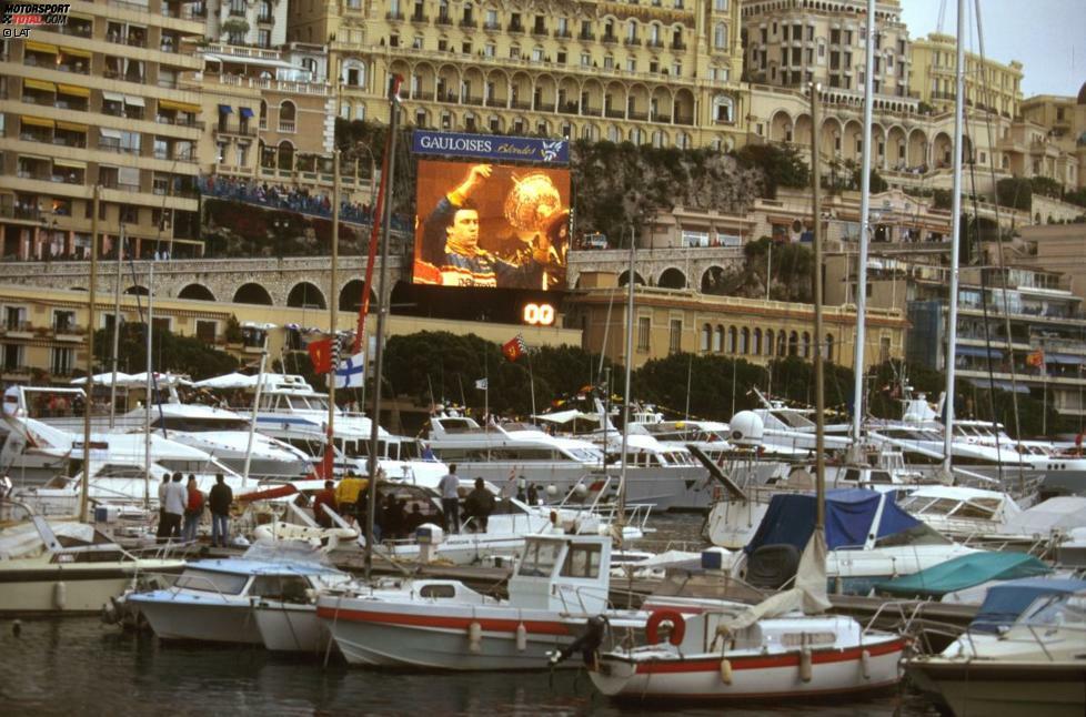 Der Monaco-Grand-Prix 1996 geht als das Rennen in die Geschichte ein, bei dem die wenigsten Autos das Ziel erreichen - neben der 1966er Ausgabe. In zwei Stunden Rennzeit fallen 18 von 22 Autos aus, 14 davon infolge von Unfällen und Kollisionen.