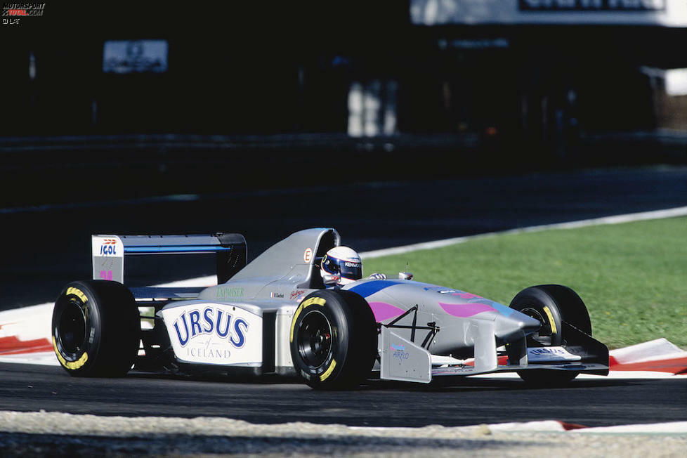 Pacific (1994): Ein Team, das in jeder Nachwuchsserie, an der es teilnimmt, gewinnt, muss doch auch in der Formel 1 reüssieren, oder? Pustekuchen! Als sich 1993 Ex-Mechaniker und Neo-Teamchef Keith Wiggins ein von Reynard entwickeltes Chassis sichert (die US-Amerikaner hatten selbst in die Königsklasse einsteigen wollen, das Vorhaben aber in Ermangelung eines Motors verworfen), beginnt die Irrfahrt des Pacific-Projekts.