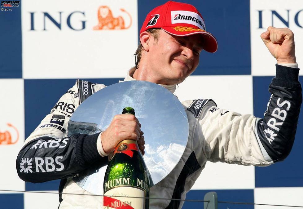 Rosbergs dritte Formel-1-Saison beginnt mit dem ersten Podestplatz der Karriere vielversprechend. In Singapur holt der Williams-Pilot Platz zwei, doch in der WM-Wertung fällt Rosberg zurück: WM-13. mit 17 Zählern.