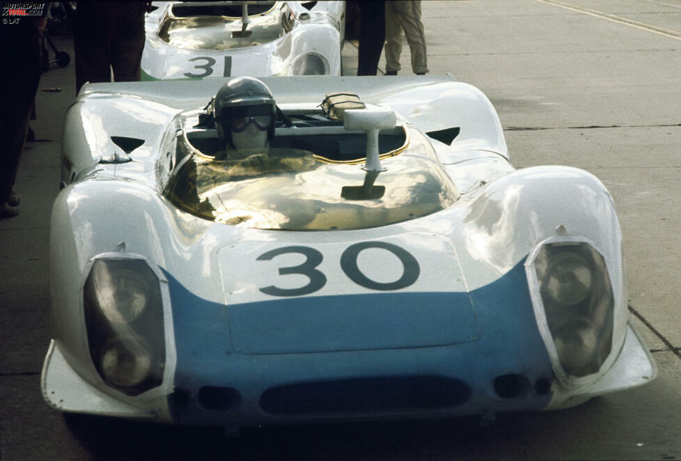 2014 benannten die Verantwortlichen den Briten Vic Elford zu einem neuen Mitglied der Hall of Fame. Elford siegte 1971 gemeinsam mit Gerard Larrousse am Steuer des legendären Martini-Porsche 917K in Sebring.