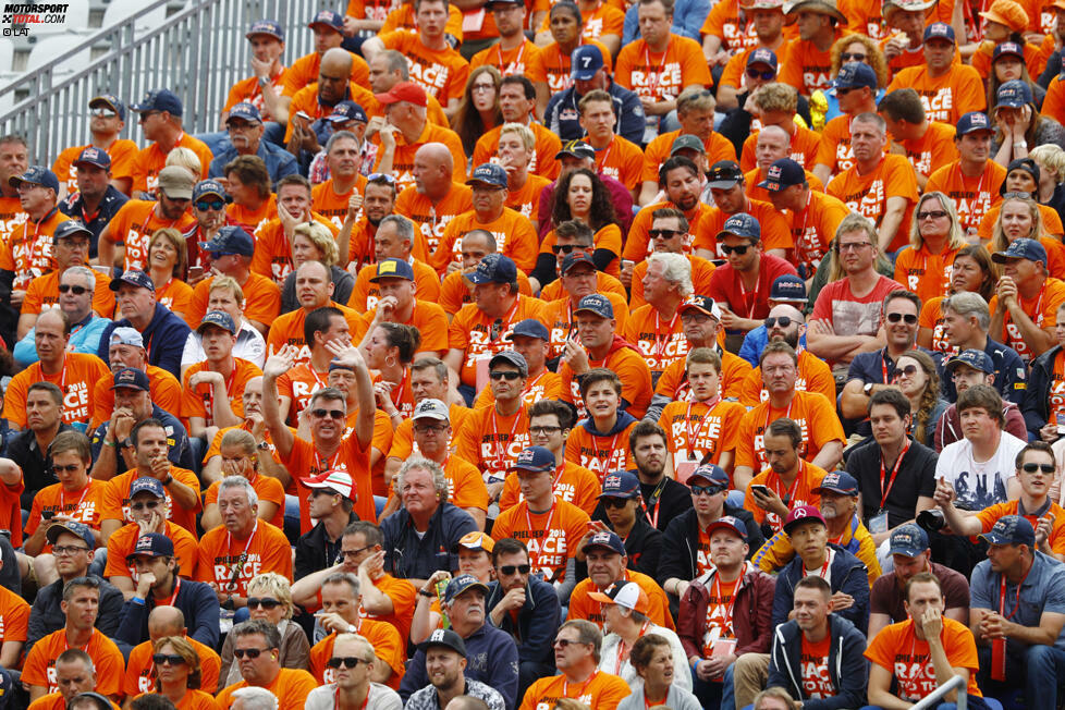 Auf den Tribünen könnten sich an diesem Wochenende viele niederländische Fans einfinden. Die Holländer haben bereits seit Jahren keinen eigenen Grand Prix mehr, und mit Max Verstappen gibt es quasi auch einen Lokalmatadoren, den sie lautstark anfeuern werden.