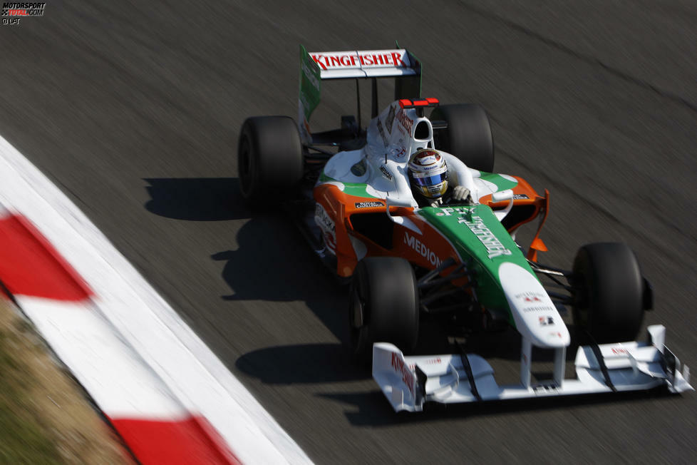 Der Deutsche sitzt in seiner Karriere nie in einem Siegerauto. Sechs Jahre fährt er für Spyker beziehungsweise Force India, anschließend noch eine Saison für Sauber. Nicht einmal ein Podestplatz springt in all den Jahren heraus: Ein vierter Platz in Monza 2009 ist bis zu seinem Formel-1-Abschied sein bestes Ergebnis.