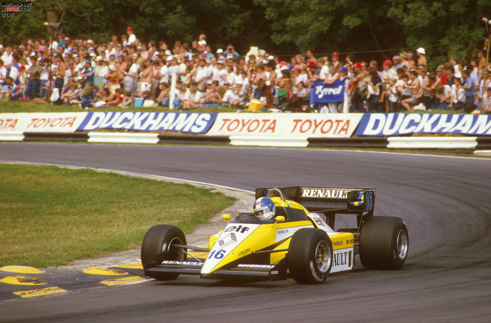Der Brite fährt insgesamt elf Saisons in der Formel 1 und erlebt 1984 bei Renault sein bestes Jahr. Viermal steht er auf dem Podium, ein Sieg ist allerdings nicht drin. Für 1985 lehnt er ein Cockpit bei Williams-Honda ab - die wohl größte Fehlentscheidung seiner Karriere. Auf dem Podest steht er anschließend nie wieder.