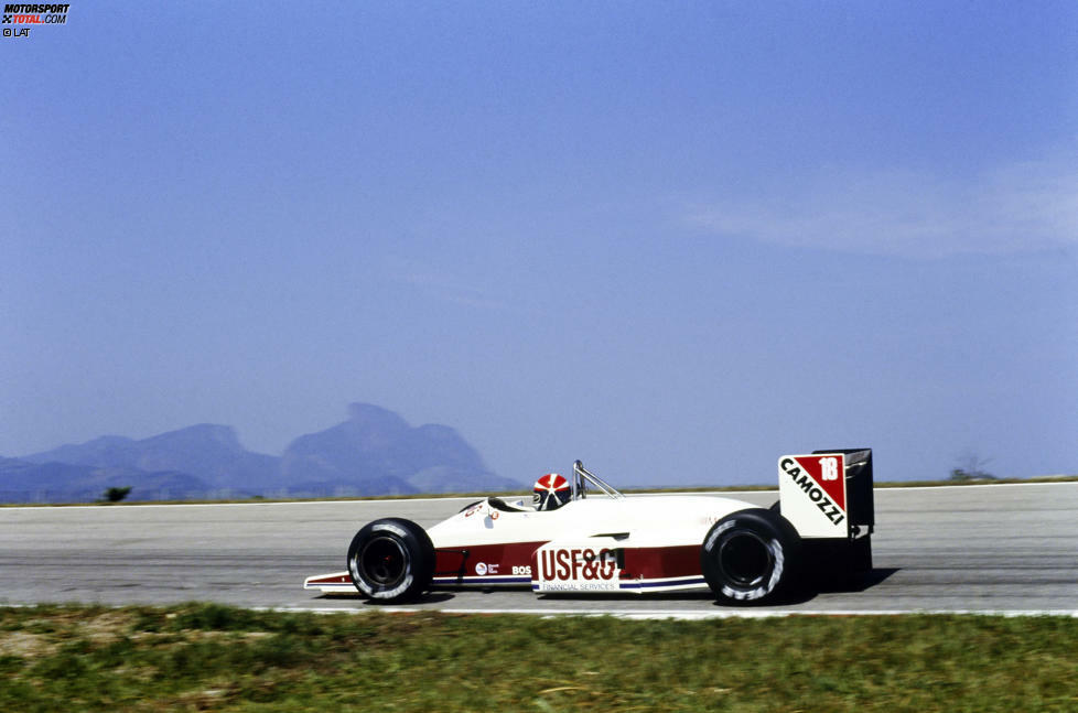 Der US-Amerikaner ist vor allem in seiner Heimat erfolgreich und gewinnt 1998 unter anderem das legendäre Indianapolis 500. In der Formel 1 steht er immerhin neunmal auf dem Podium und holte 1982 und 1983 sogar zwei zweite Plätze. Ganz oben auf dem Treppchen darf er in der Königsklasse aber nie jubeln.