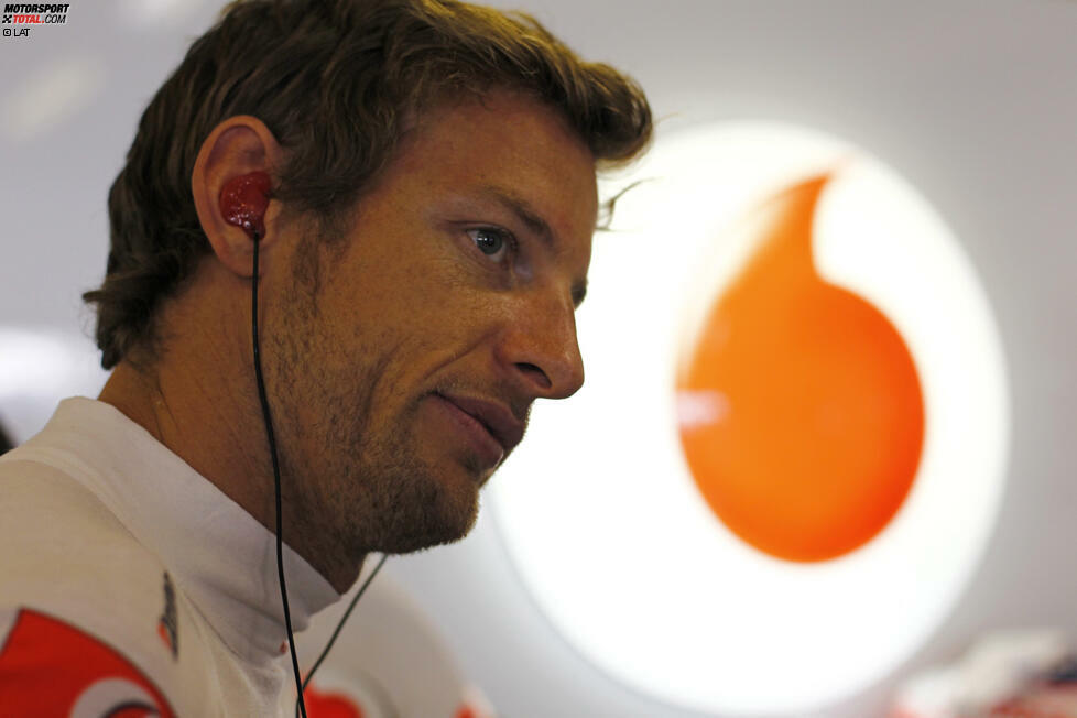 Dass es dort nicht nur schöne Ecken gibt, musste Jenson Button 2010 erfahren, als seine Limousine von einer bewaffneten Gruppe angegriffen wurde. Dem Ex-Champion gelang glücklicherweise die Flucht, doch leider war es in der Vergangenheit nicht der einzige Vorfall dieser Art...