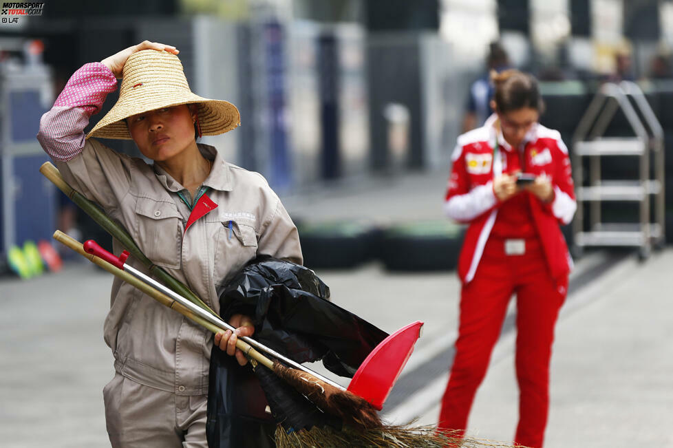 Dennoch: Die Zuschauerzahlen lassen zu wünschen übrig. In China gibt es keine Motorsportkultur und die Anlage ist gemessen am Interesse der Bevölkerung völlig überdimensioniert.