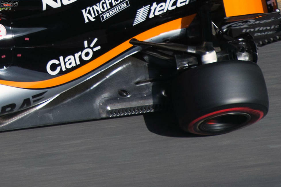 Force India setzt auf 16 neue Schlitze an den Oberseiten-Flanken des Unterbodens. Ziel ist, den von den Reifen erzeugten Luftverwirbelungen entgegenzuwirken, um die Effizienz des Diffusors zu maximieren.