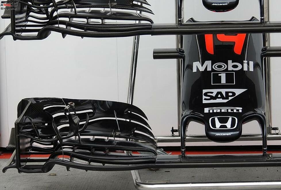 Auf Chassis-Seite entwickelt McLaren rasant weiter. Bremsbelüftungen, der geschlitzte Unterboden und der Diffusor kommen schon wieder neu daher. Ebenso wie der Frontflügel, dessen komplexe Aero-Elemente weiter feingetunt wurden.