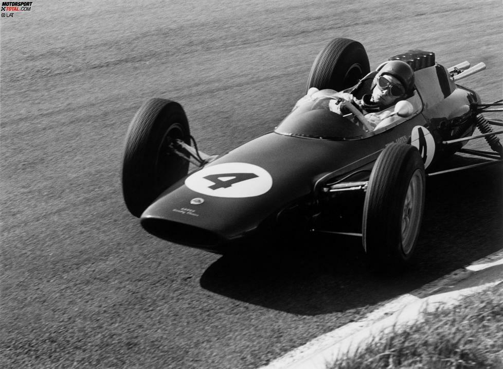 Zandvoort (Niederlande) 1962: Colin Chapman führt den Lotus 25 ein, das erste Auto mit Monocoque. Eine Revolution in der Formel 1, die bis heute Gültigkeit besitzt.