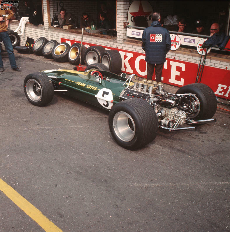 Zandvoort (Niederlande) 1967: Im Heck des Lotus 49 von Jim Clark gewinnt der legendäre Cosworth-DFV-Motor sein erstes von 155 Formel-1-Rennen.