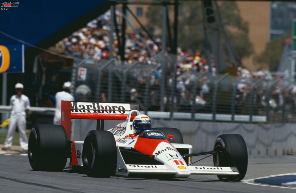 Adelaide (Australien) 1988: Alain Prost feiert im 16. Saisonrennen den 15. McLaren-Sieg. Es sollte außerdem der letzte Turbo-Triumph bis Australien 2014 bleiben.