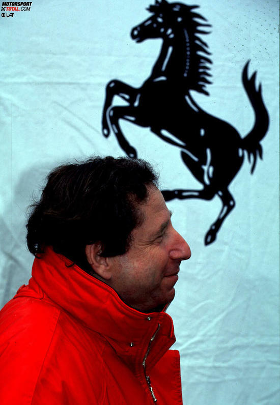 Ab 1993 arbeitete Todt als Ferrari-Rennleiter in der Formel 1 - auf Wunsch Luca di Montezemolos und als erster Nicht-Italiener seit Gründung der Scuderia. Todt fand beim Antritt einen Scherbenhaufen vor: Viele Verantwortlichen waren zerstritten, organisatorisch präsentierte Ferrari ein Chaos. Der letzte WM-Titel lag 14 Jahre zurück.