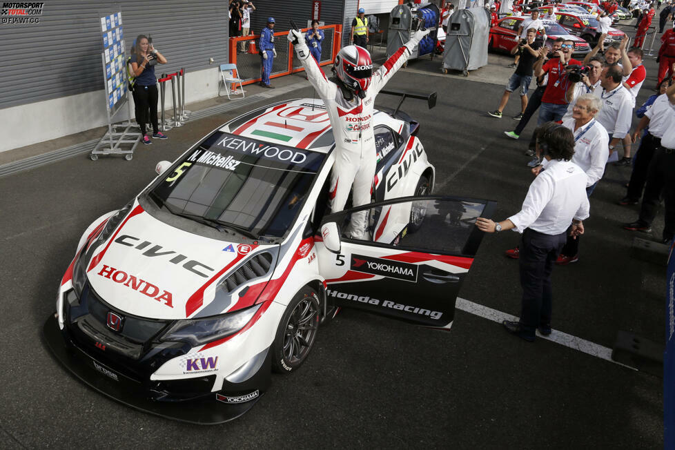 Platz 7: Norbert Michelisz - Zeigt nach seinem Aufstieg in das Werksteam von Honda, dass er zu den besten Fahrern der WTCC gehört. Hat oft Pech, weshalb nur ein Rennsieg heraussprang. Muss sich unter dem Strich seinem etablierten Teamkollegen Tiago Monteiro in der Gesamtwertung aber nur um einen Punkt geschlagen geben.