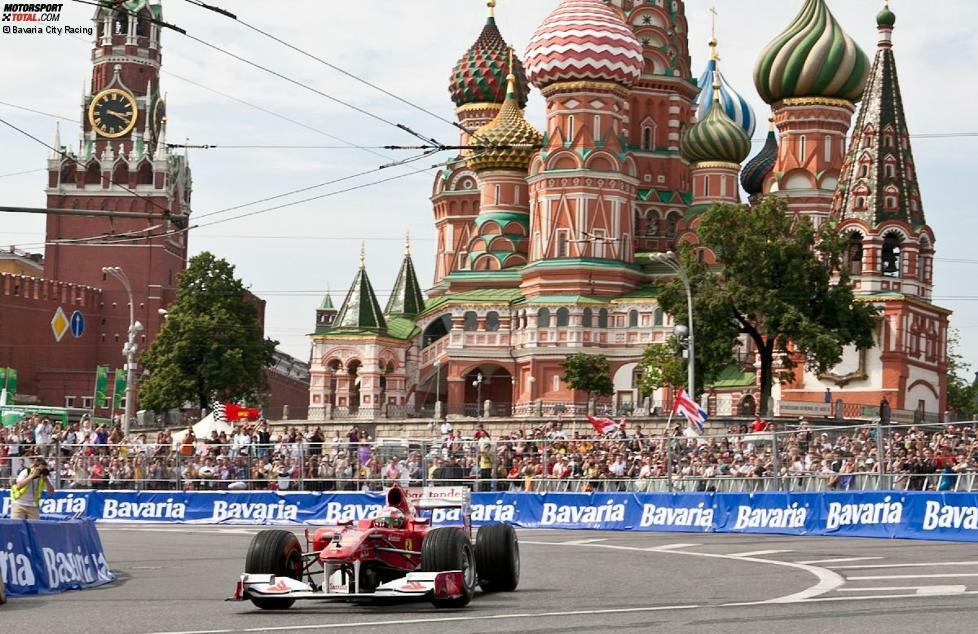 Die Jungfernfahrt der modernen Formel 1 kam mit 31 Jahren Verspätung: Schon am 22. August 1983 hatte Ecclestone mit dem Zirkus in die Sowjetunion ziehen wollen und einen Termin im provisorischen Rennkalender vorgemerkt. Als Schauplatz war Moskau geplant, ein Straßenkurs unweit des Kremls oder auf dem Roten Platz.