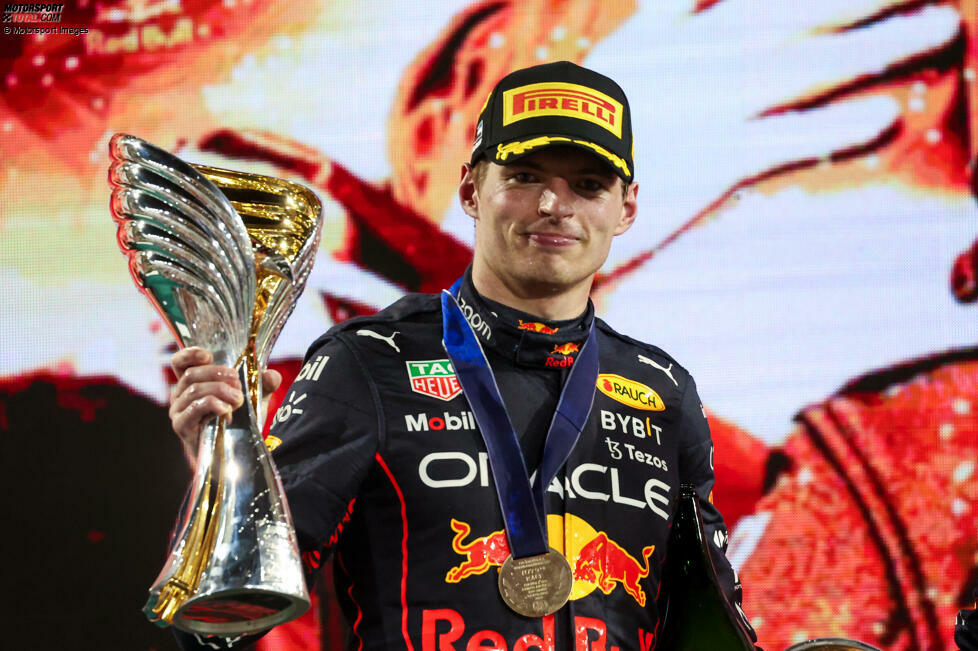 2022 ist für Verstappen ohnehin eine Saison der Superlative. Unter anderem gewinnt er als erster Formel-1-Pilot 15 Rennen in einem Jahr. Die vorherige Bestmarke von Michael Schumacher und Sebastian Vettel lag 