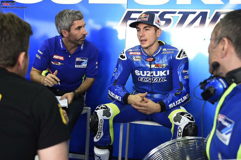 Der MotoGP-Vertrag ließ nicht lange auf sich warten, im November 2014 stiegt Vinales erstmals auf die neue Suzuki GSX-RR. Er war gleich als Werksfahrer in der Königsklasse angekommen.