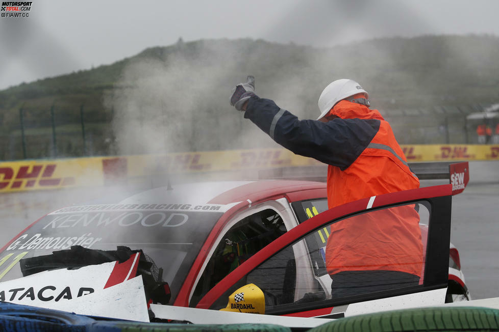 Platz 7: Gergoire Demoustier - Der Franzose bleibt auch im zweiten Jahr in der WTCC den Nachweis seiner WM-Tauglichkeit schuldig. Wer in einem Citroen C-Elysee nur im Hinterfeld rumgurkt und seinen Teamkollegen meilenweit unterlegen ist, tut wenig dafür, seinen Ruf als Paydriver zu entkräften.