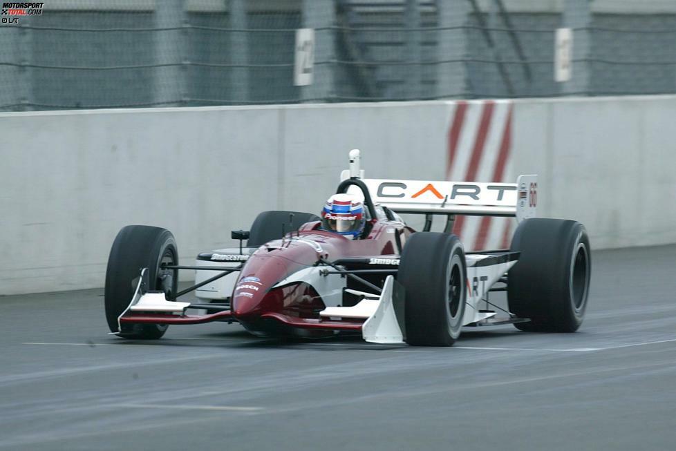 Auch ohne Beine ist Zanardi nicht zu stoppen: 2003 fährt er in einem emotionalen Moment jene 13 Runden auf dem Lausitzring, die ihm zwei Jahre zuvor gefehlt haben. Nahezu allen Beteiligten stehen die Tränen in den Augen. Es scheint, als habe Zanardi seinen Frieden mit dem Motorsport geschlossen. Doch das ist nur der Anfang...