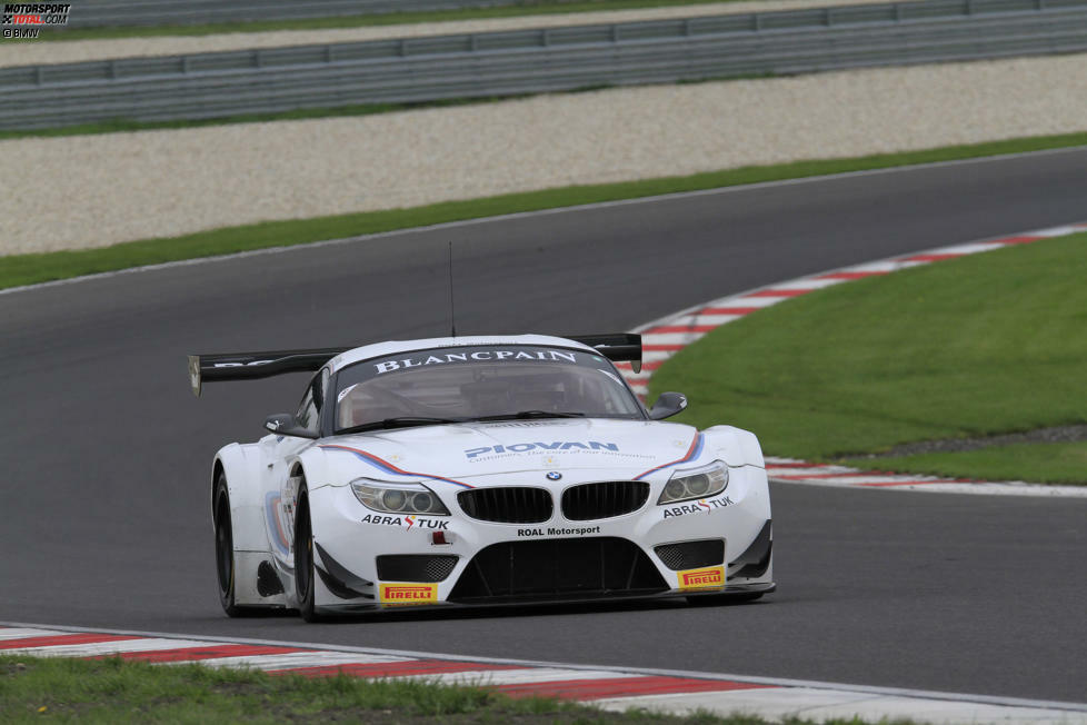 Und so packt ihn erst einmal wieder das Rennfieber: Zanardi will es noch einmal wissen und fährt 2014 die Blancpain-Sprint-Series, wieder im Team von Roberto Ravaglia. Gleichzeitig wird er BMW-Markenbotschafter. Anders als die Konkurrenten, die sich ein Auto teilen, fährt er die vollen Rennen. Große Erfolge feiert er nicht.