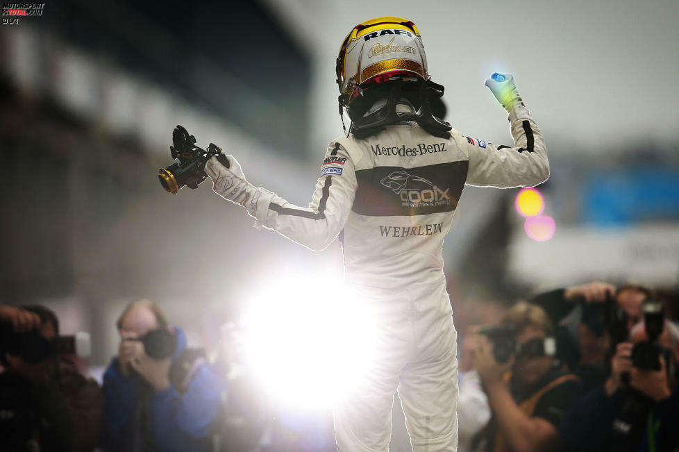 2014: Mercedes-Fahrer Pascal Wehrlein gewinnt sein erstes Rennen in der DTM.