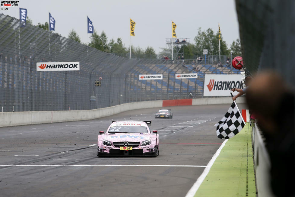 Rennen 1 2017: Lucas Auer (Mercedes) holt seinen dritten Sieg in der DTM am Lausitzring.