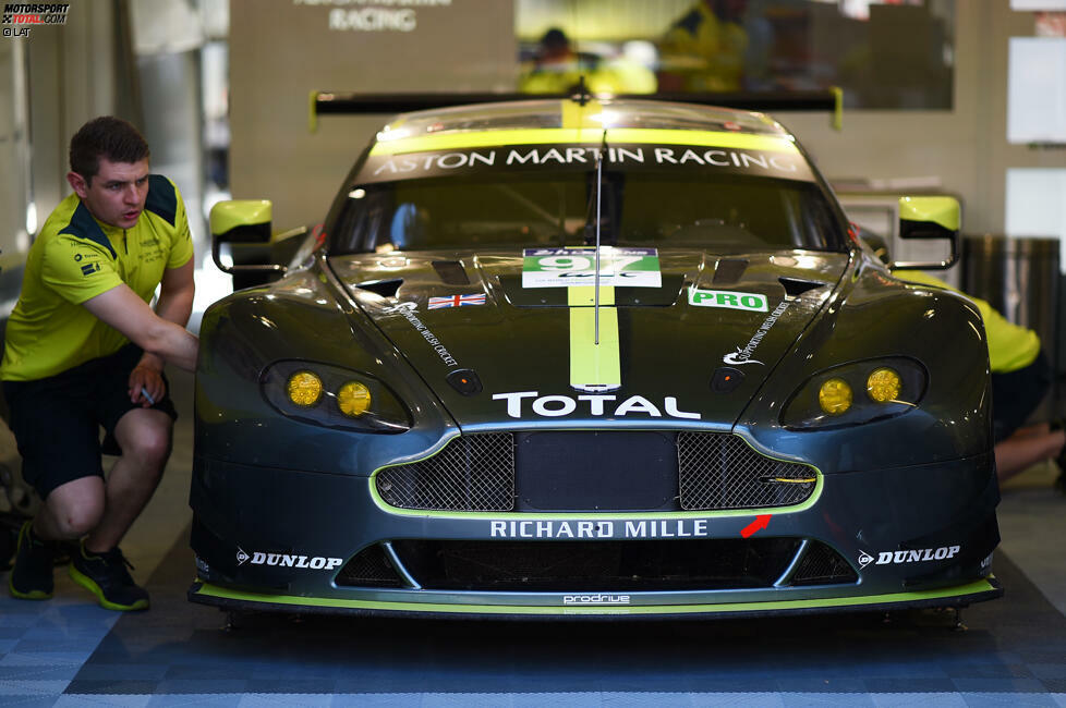 #97 Aston Martin Racing (Aston Martin Vantage) - Turner/Adam/Serra