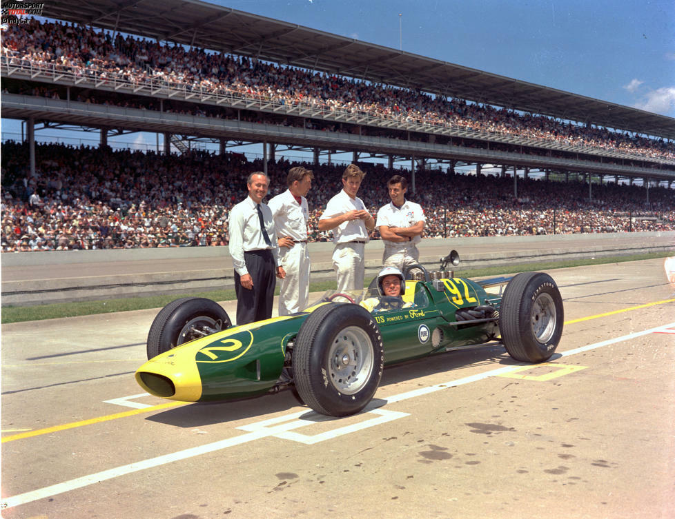 Jim Clark (zweimaliger Formel-1-Weltmeister): 1963 tritt Clark mit Lotus und Colin Chapman zum ersten Mal in Indianapolis an und wird auf Anhieb Zweiter und Rookie des Jahres. Die Europäer sind in den USA Anfang der Sechzigerjahre mit ihren (neuen) kleinen Autos mit Heckantrieb nicht sonderlich beliebt. Aber ...