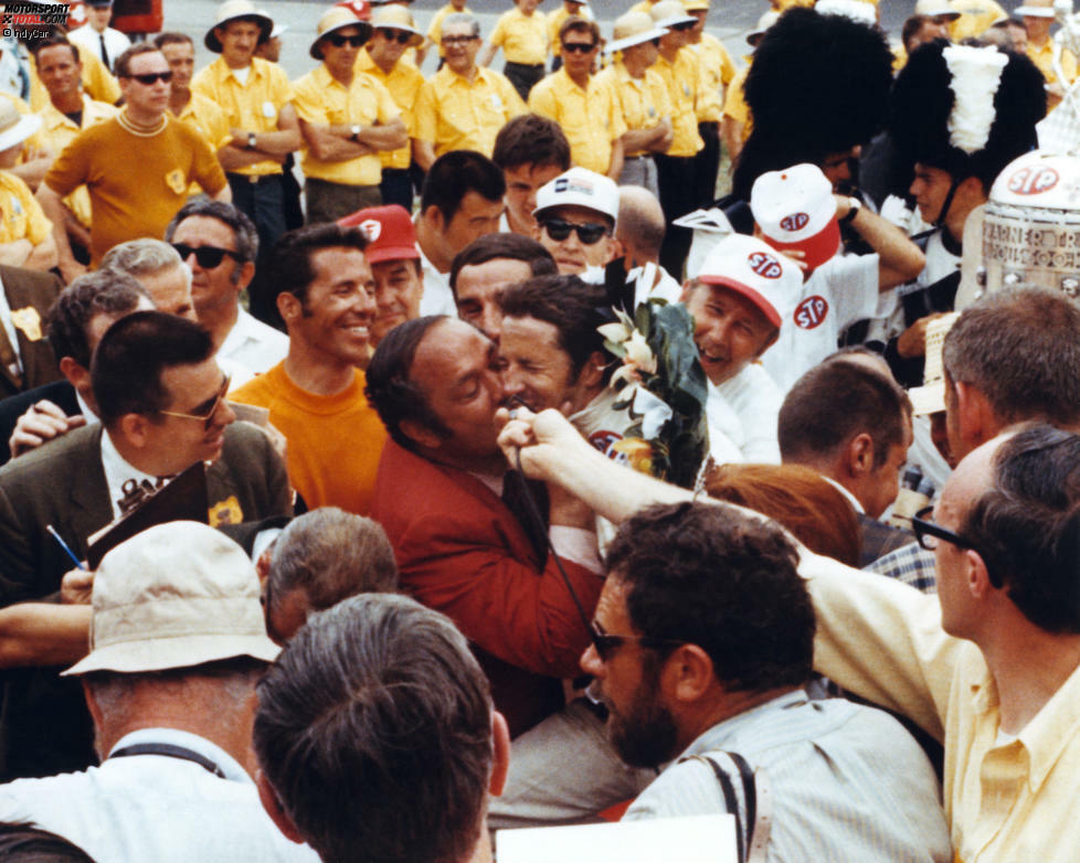 1969 gilt Andretti als Favorit, doch bei einem Unfall im Training zieht er sich Verbrennungen im Gesicht zu. Trotzdem fährt er ein reibungsloses Rennen und holt sich seinen ersten und einzigen Indianapolis-Sieg. Dann beginnt der 