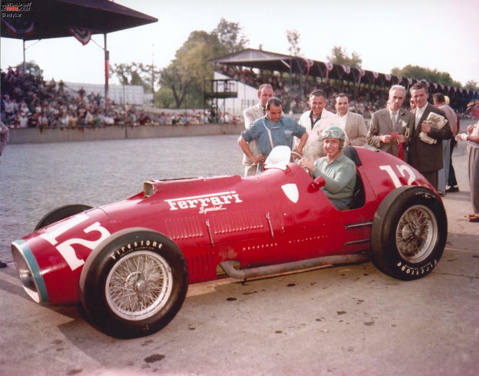 Alberto Ascari (zweimaliger Formel-1-Weltmeister): 1952 ist das Indy 500 noch Teil der Formel-1-Weltmeisterschaft. Ascari tritt mit einem modifizierten Ferrari an. Die Räder machen aber Probleme in den Kurven, nach 40 Runden scheidet Ascari aus.