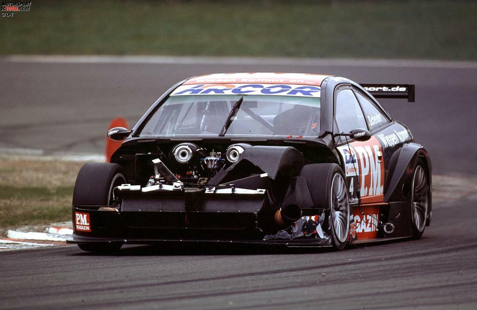 Timo Scheider wird 1978 in Lahnstein geboren. Nach seiner Zeit im Nachwuchs-Formelsport wechselt er 2000 in die DTM zu Opel. Manchmal ist er dort auch etwas spektakulärer unterwegs, wie 2001 im Astra Coupe am Nürburgring.