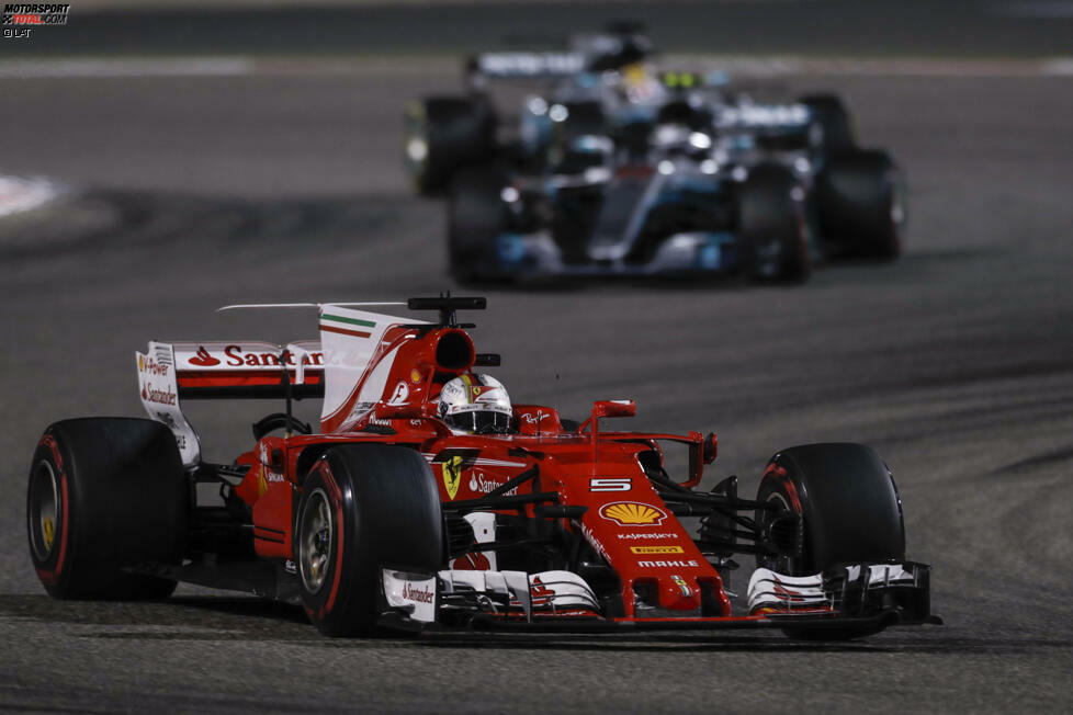 Für Vettel läuft's indes wie geschmiert: Bei freier Fahrt baut er den Vorsprung auf Bottas von 0,6 (Runde 17) auf 6,1 Sekunden (Runde 27) aus. Der Ferrari ist im Renntrimm erneut das schnellste Auto.