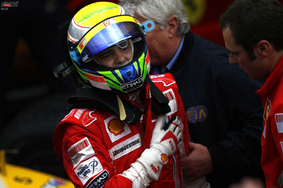 Ein Triumph unter Tränen ist sein Interlagos-Sieg zwei Jahre später. Massa gewinnt das Rennen, verliert aber den WM-Titel an Lewis Hamilton (McLaren), nachdem er in dem Glauben, der neue Champion zu sein, über die Ziellinie gefahren ist und seine Familie in der Box schon gejubelt hat.