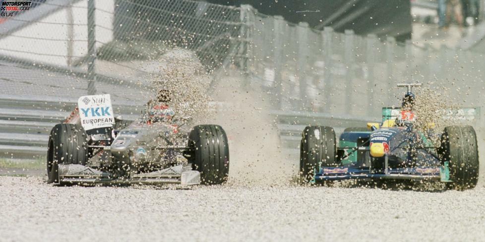 Esteban Tuero: Der Argentinier verpasste es zunächst, die Superlizenz zu erhalten, kam 1998 aber dennoch als damals drittjüngster Fahrer aller Zeiten für Minardi in die Formel 1. Nach vielen Drehern und Unfällen rammte er in seinem 16. und letzten Rennen in Suzuka einen Konkurrenten, weil er Gas und Bremse verwechselt hatte.