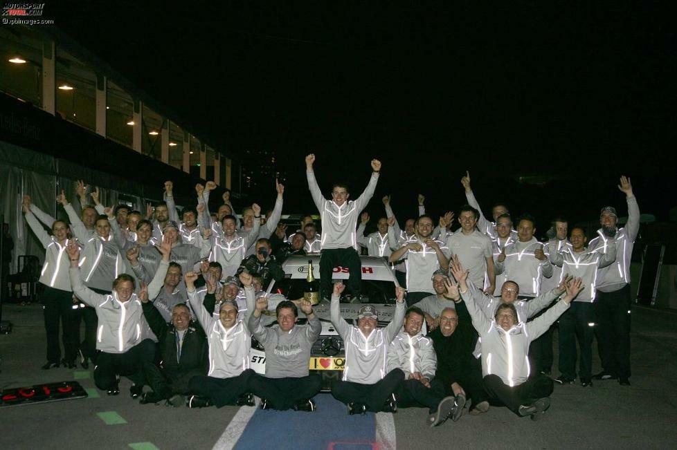 Nach drei Jahren ohne Titel erlebt Mercedes 2010 seine erfolgreichste Saison in der DTM. Nur bei zwei von elf Saisonrennen gewinnt kein Mercedes-Fahrer, mit Paul di Resta, Gary Paffett und Bruno Spengler belegen am Ende der Saison drei 